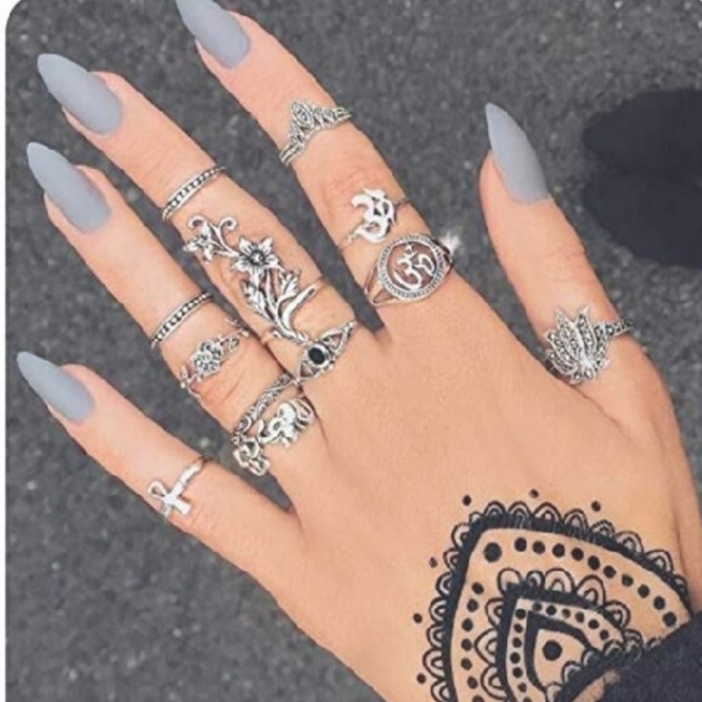 🎀3 for $25🎀 boho midi rings - Picture 3 of 6